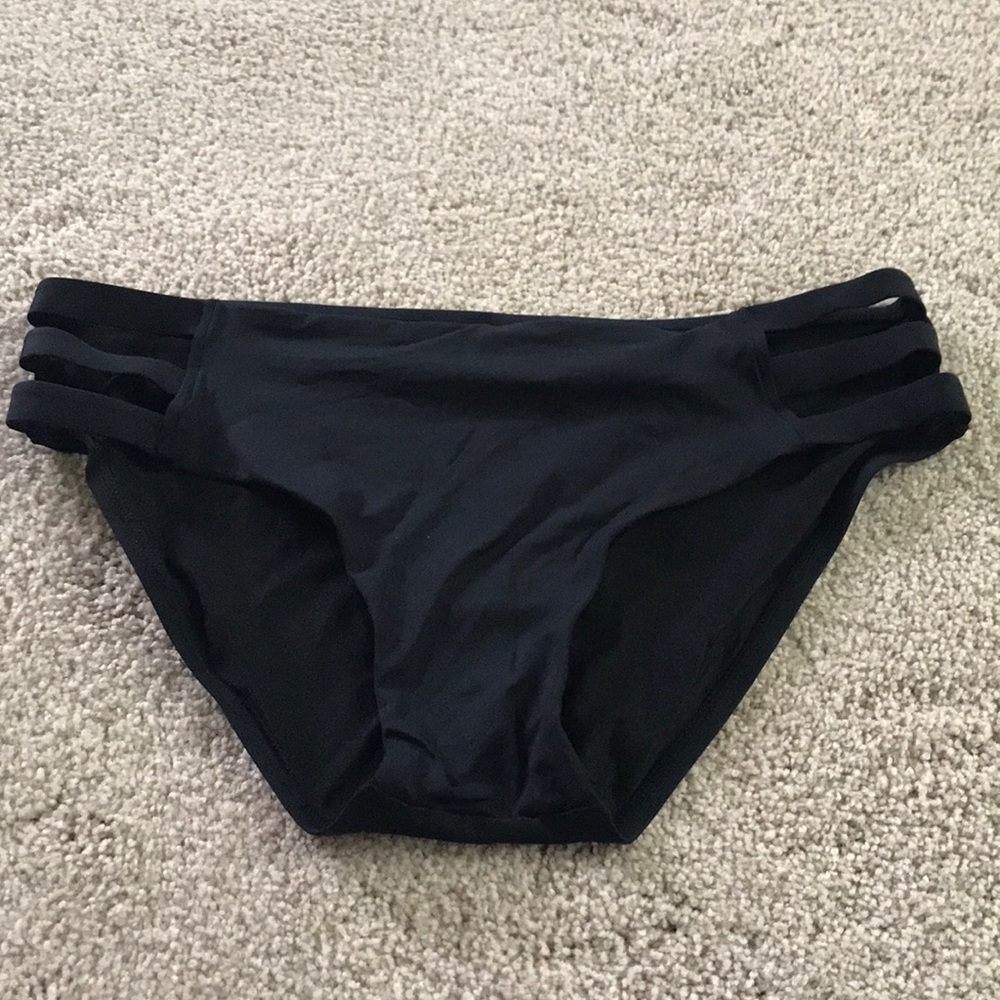 Black full coverage swim bottoms size M
